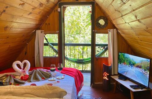Maromba Apartment | Discover Alto na Montanha Chalé 1: Pet-Friendly Retreat