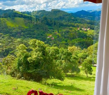 Goncalves Ski Chalet | Exceptional Vista at 1490m in Gonçalves MG - Pet Friendly