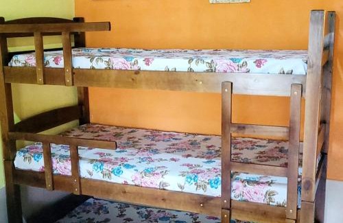 Centro Comercial Ski Chalet | Pet-Friendly Chalé Just 5 Minutes from Perequê Beach