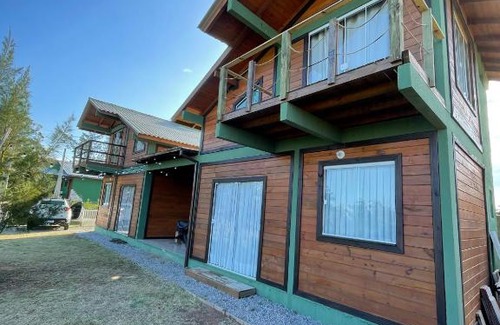 Sambaqui Ski Chalet | Cozy Chalé in Itapirubá with Ocean Views & Pet Friendly