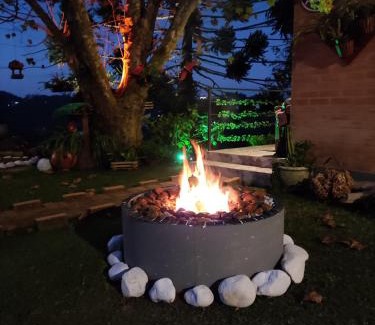 Recanto Araucaria House | Experience Comfort and Style at Chalé Alecrin - 10/10 Rated!
