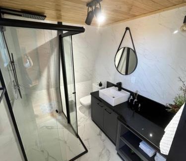 Sao Joaquim Ski Chalet | Guest Rated 9.9: Chalé Alqualondë with Breakfast Included