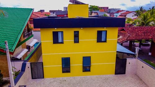 Santa Terezinha House | Discover Chalé Amarelo: Oceanfront Paradise with Pool