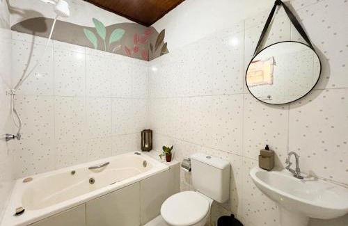 Pirenopolis Cabin | Pet-Friendly Chalé Angico - A Relaxing Namata Retreat
