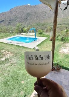 Lavras Novas Apartment | Exclusive Bella Vista Chalé with Pet-Friendly Amenities
