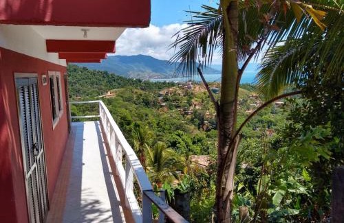 Tesouro da Colina Apartment | Discover Chalé Boa Vista: Family-Friendly & Accessible Stay