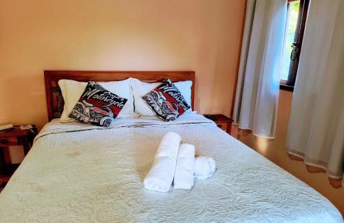 Nucleo Maua Cabin | Inviting Chalé Céu de Minas: Child-Friendly & Hot Tub Retreat