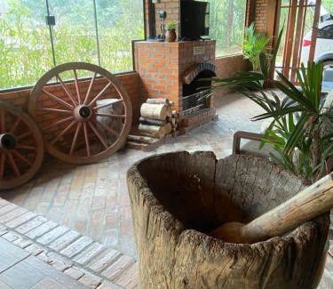 Anitapolis House | Ideal Retreat: Recanto da Felicidade for 13 Guests