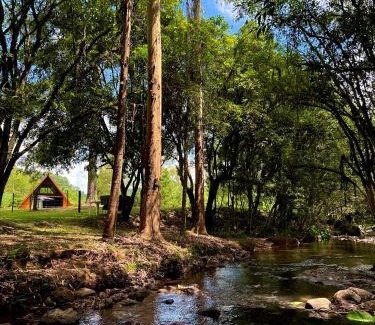 Farroupilha Ski Chalet | Discover Chalé Caminhos do Salto Ventoso: Pet-Friendly Retreat