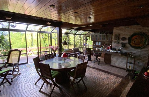 Guaramiranga Villa | Experience CHALÉ CHÃO das ESTRELAS: Pool & Hot Tub Haven