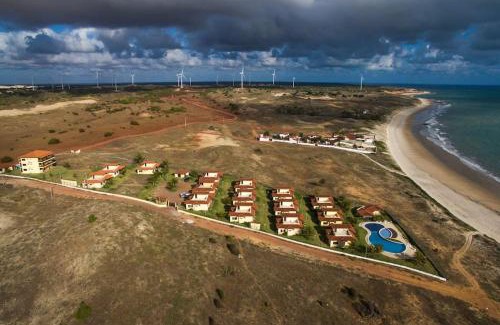 Zumbi House | Beachfront Chalé with BBQ, 3 Bedrooms - Praia de Zumbi