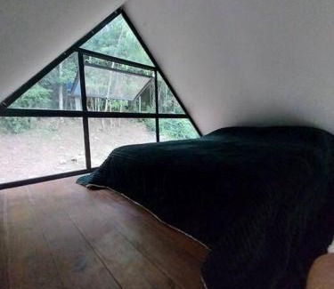 Ratones Ski Chalet | Pet-Friendly Chalé da Colina in Florianópolis Awaits You
