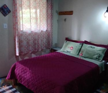 Lajinha House | Pet-Friendly Retreat at Chalé da Flor - Rated 9.7/10!