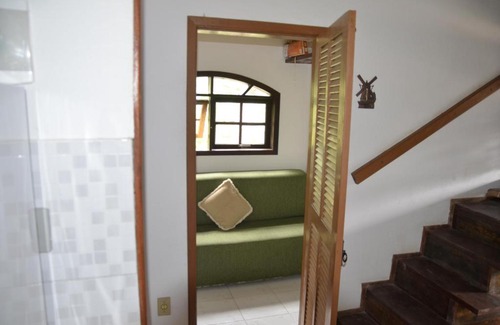 Miguel Pereira Ski Chalet | Cozy Chalé da Jajá: Oceanfront Retreat with Pool Access