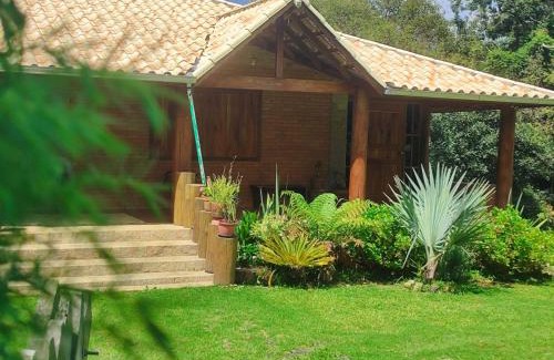 Itamonte House | Eco-Friendly Retreat at Chalé da Lua Near Itatiaia Park