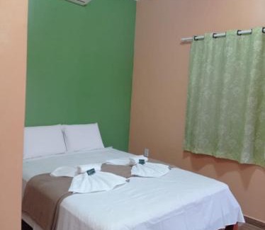 Alto Paraiso de Goias Cabin | Explore Chalé da Pousada Avalon Célia for Your Getaway