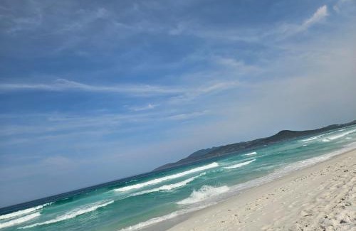Unamar House | Pet-Friendly Chalé das Conchas with Ocean Views Await You