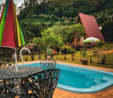 Vargem Alta Ski Chalet | Oceanfront Chalé de Madeira: Family-Friendly Retreat in Vargem Alta