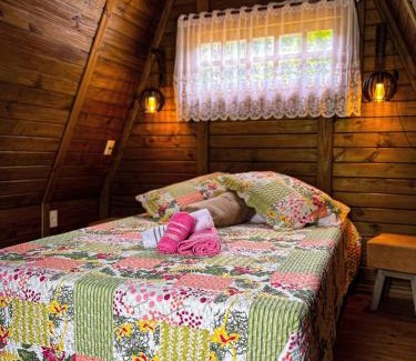 Vargem Alta Ski Chalet | Oceanfront Chalé de Madeira: Family-Friendly Retreat in Vargem Alta