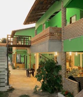 Canoa Quebrada Cabin | Pet-Friendly Chalé do Aldo with Pool & Breakfast Included