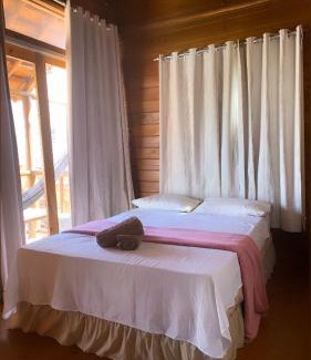 Flecheiras Ski Chalet | Charming Chalé do Beco: Top-Rated Escape in Flecheiras