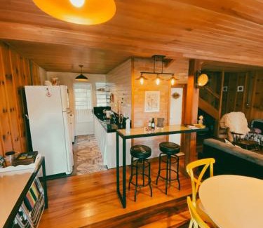 Sao Francisco de Paula House | Discover Chalé do Lago: 4-Star Family-Friendly Retreat