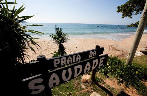 Penha Villa | Seaside Getaway at Chalé do Litoral with Pool & Ocean Views