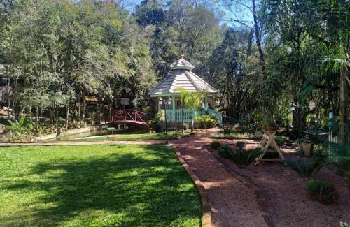 Gramado Villa | Relaxing Getaway at Chalé do Riacho with Hot Tub Access