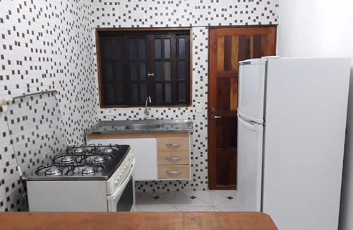 Tesouro da Colina Cabin | Cozy Chalé do Rogério with Ocean View & Pet-Friendly Access