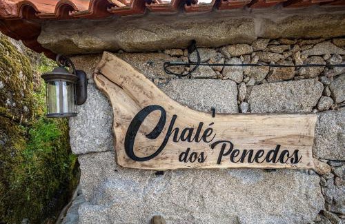 Moncao Ski Chalet | Inviting Chalé dos Penedos - Oceanfront Getaway in Monção