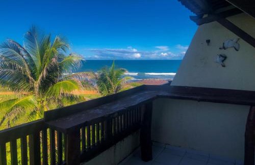 Alcacus Apartment | Oceanfront Duplex Chalé in Búzios with Pool & Family Perks