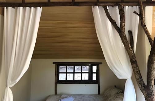 Jaboticatubas House | Idyllic Chalé e Cachoeira for a Relaxing Getaway