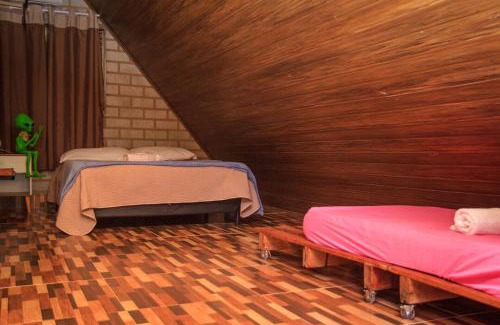 Sao Jorge Ski Chalet | Elegant Retreat with Hot Tub in Alto Paraiso, GO