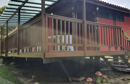 Barreirinhas Ski Chalet | Pet-Friendly Chalé in Barreirinhas for 6 Guests