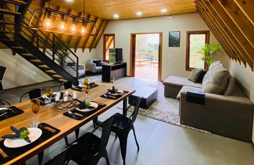 Ratones Ski Chalet | Charming Chalé in Florianópolis Near Jurerê Internacional
