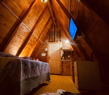 Lages Ski Chalet | Pet-Friendly Chalé Estância Ouro Verde with Pool & Breakfast
