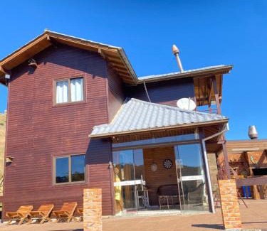 Bom Jardim da Serra House | Top-Rated Chalé Guadalupe with Hot Tub & Pet-Friendly Perks