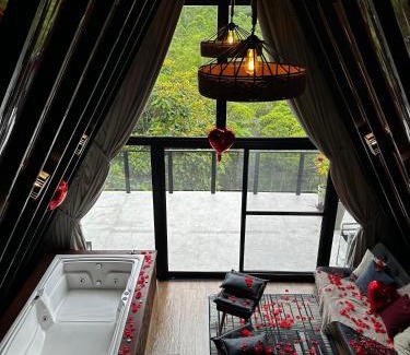 Sao Pedro de Alcantara Cabin | Cozy Chalé Guiados Pelo Alto: Pet-Friendly Retreat Awaits