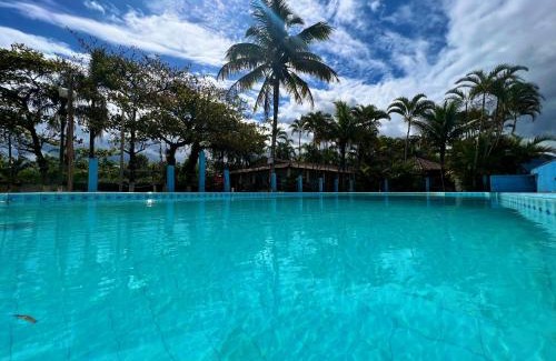 Jardim das Cancoes Cabin | Beachfront Chalé Jorai: Pet-Friendly Oasis with Pool