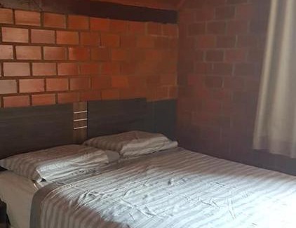 Gravata House | Chalé Mont Blanc IV: Family-Friendly Retreat with Hot Tub
