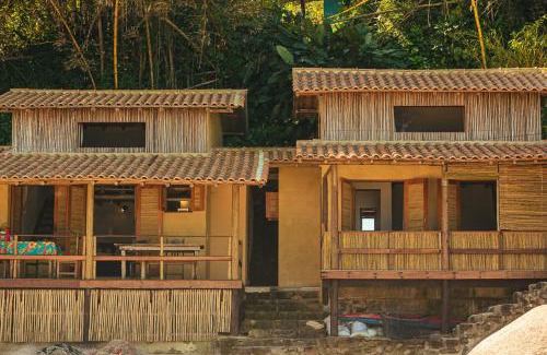 Paraty Ski Chalet | Beachfront Chalé in Ponta Negra with 9/10 Guest Rating
