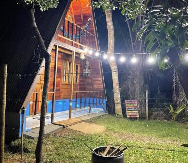 Itacare Ski Chalet | Cozy Chalé no Paraíso: Pet-Friendly Retreat for Families