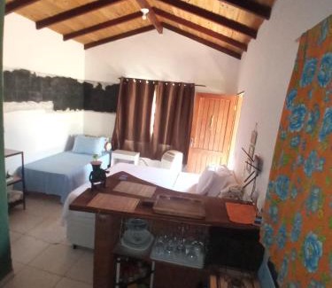 Alto Paraiso de Goias Cabin | Inviting Chalé Nova Aurora: Pet-Friendly Retreat with Spa