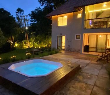 Guaramiranga Ski Chalet | Relaxing Chalé Novo: 4-Bedroom Oasis with Hot Tub & Pool
