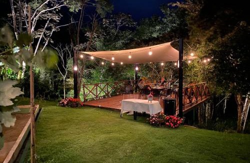 Guaramiranga Ski Chalet | Relaxing Chalé Novo: 4-Bedroom Oasis with Hot Tub & Pool