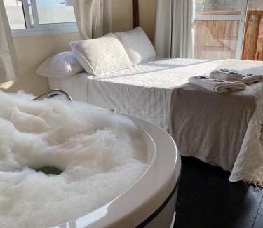 Tiradentes Apartment | Chalé Oásis com banheira de hidromassagem