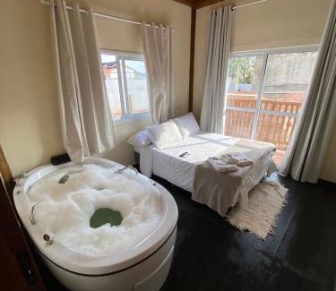 Tiradentes Apartment | Chalé Oásis com banheira de hidromassagem