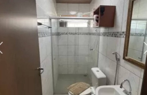 Vila dos Remedios Ski Chalet | Chalé Oceano: Cozy Retreat with Spa and Pet-Friendly Amenities
