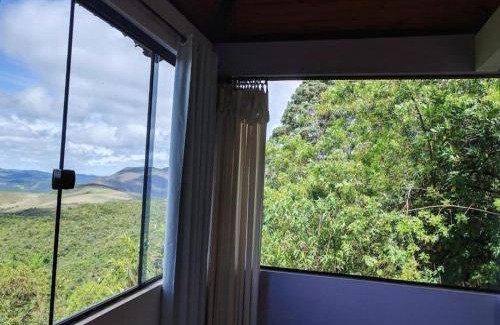 Lavras Novas Cabin | Inviting Chalé Panorâmico: 9/10 Rated & Family-Friendly Stays