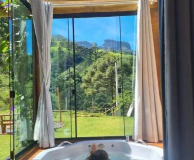 Sao Bento do Sapucai Cabin | Relaxing Retreat at Recanto da Pedra - Chalé Petra